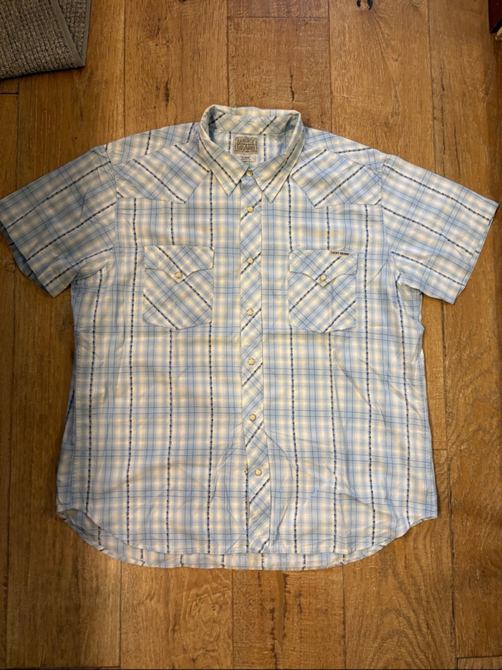 Lucky Brand XL Light Blue and White Plaid Short-Sleeve Button-Down Shirt